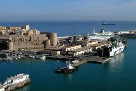 Vista del puerto de Melilla.