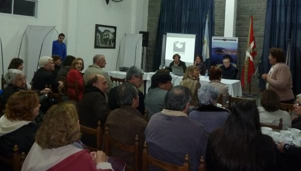 La delegada de Euskadi expone a los presentes los objetivos de Acción Exterior.