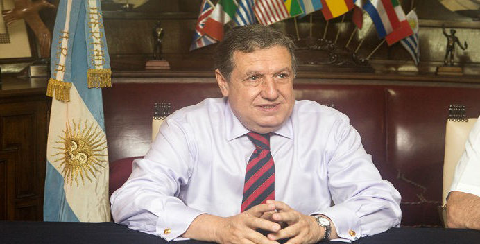 embajador-argentino-en-España-Federico-Ramón-Puerta-700x352