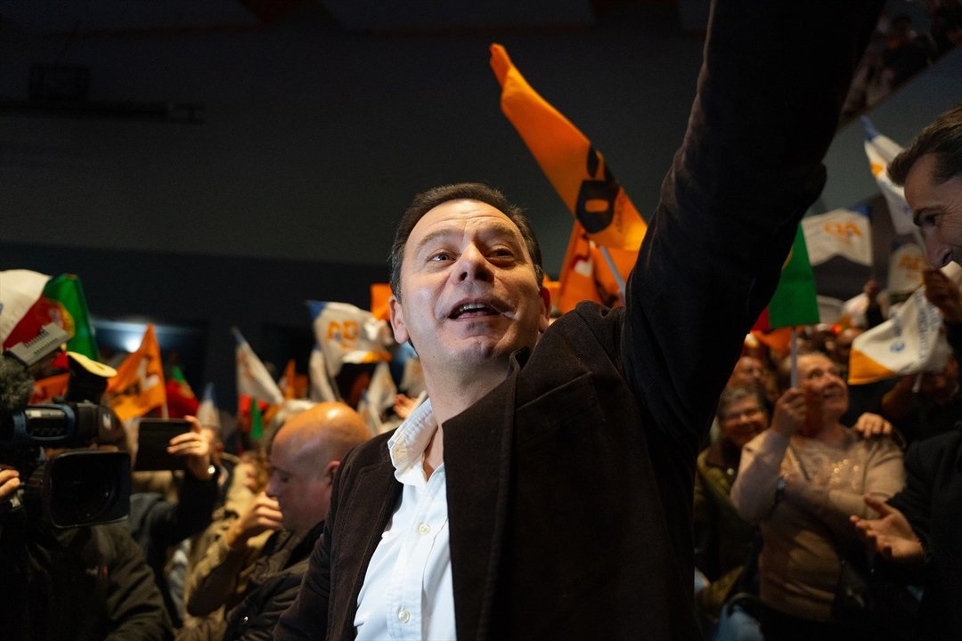 Luís Montenegro gana las elecciones con una subida de la participación, en niveles de hace veinte años. // E.P.