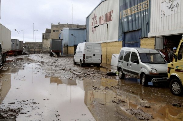 Estado de las calles de Ceuta tras la caida de lluvias torrenciales.