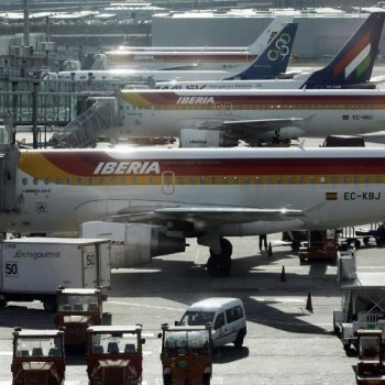 Aviones de la flota Iberia en un aeropuerto. (Foto: EP)