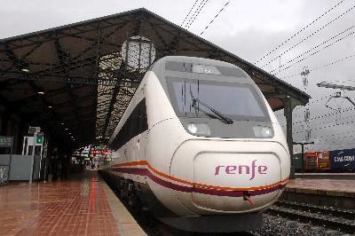 En la imagen, un tren de la compañía Renfe.