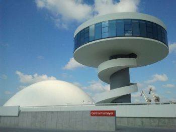 Imagen del centro Niemeyer, en Asturias.