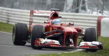 Fernando Alonso, en una salida de pista.