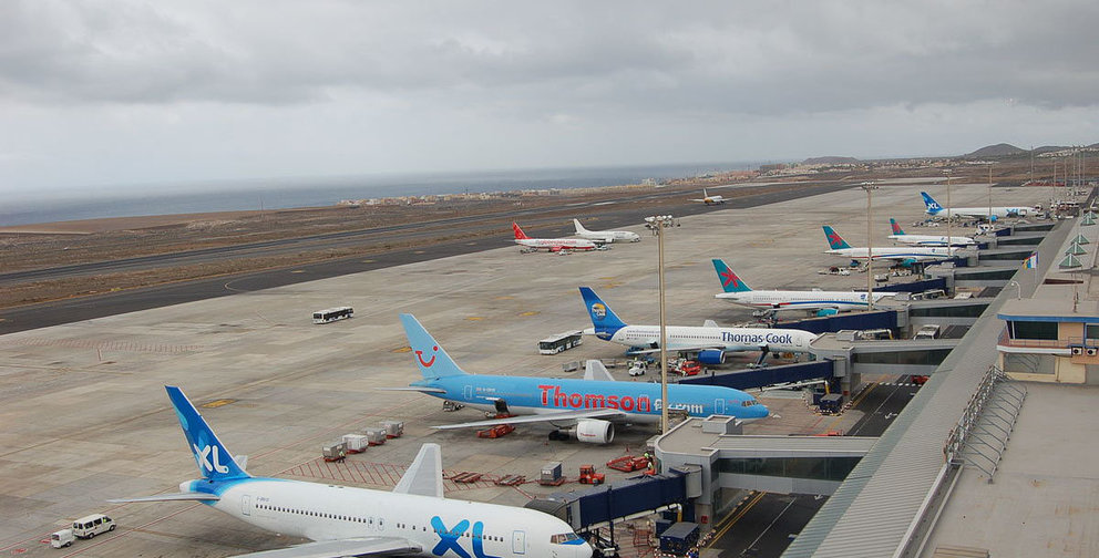 Aeropuerto_de_Tenerife_Sur