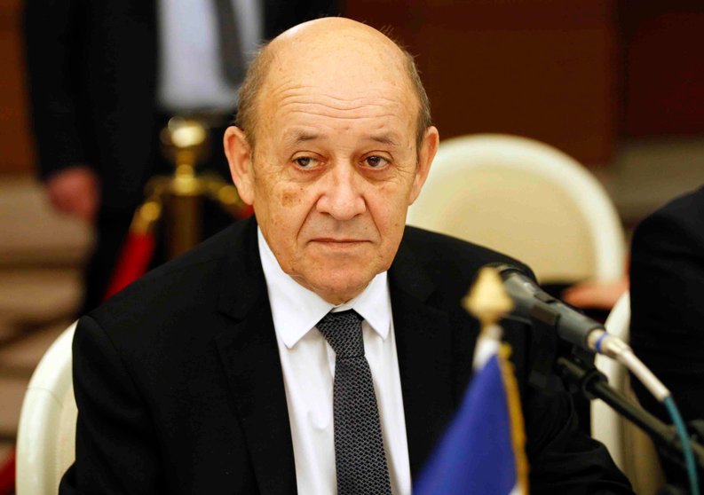 Algiers (Algeria), 12/03/2020.- French Foreign Minister Jean-Yves Le Drian attends a meeting with his Algerian counterpart Boukadoum in Algiers, Algeria, 12 March 2020. (Francia, Argel) EFE/EPA/STR