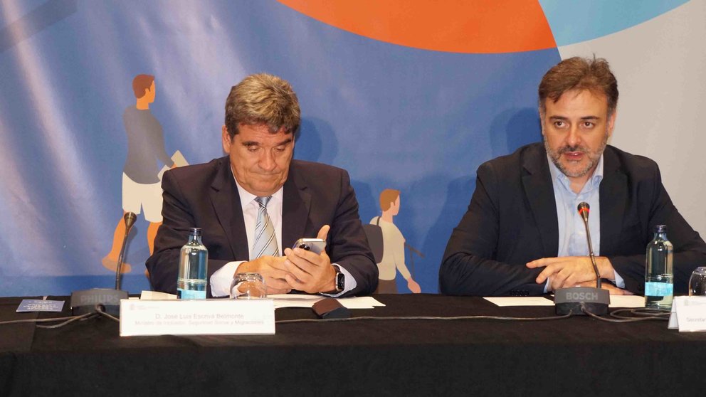 CGCEE el ministro José Luis Escrivá con el secretario de Estado Jesús Perea web