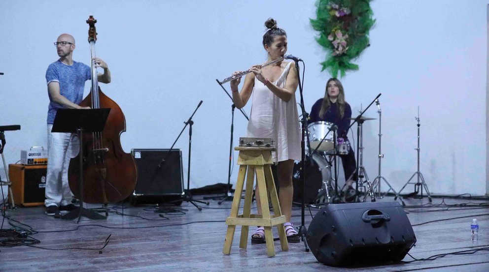 La española María Toro Cuarteto actúa durante una demostración musical en un evento público  en Tegucigalpa (Honduras).