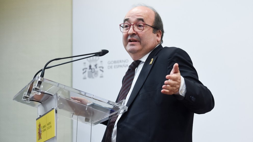 El exministro de Cultura y Deporte, Miquel Iceta, durante su intervención durante el traspaso de la cartera de Cultura.