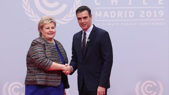 Pedro Sánchez con la presidenta de Noruega en una imagen de archivo.