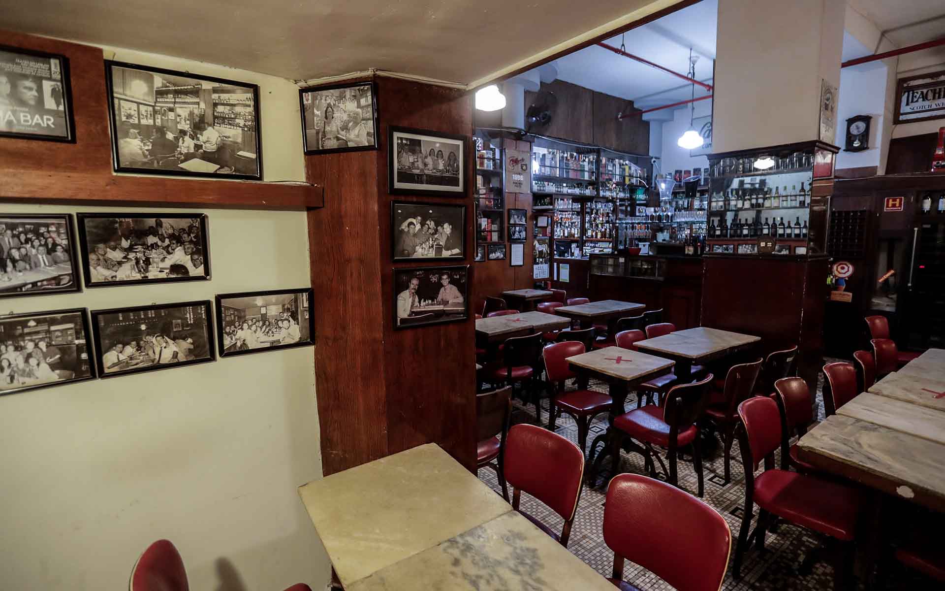 Photograph of the interior of Casa Villarino in Rio de Janeiro, Brazil, on 23 November 2020. Casa Villarino, the bar founded by Spanish immigrants in Rio de Janeiro almost seven decades ago and which for many years was the main refuge for the bohemian and Brazilian intelligentsia, closed its doors due to the collapse in the number of customers caused by the coronavirus pandemic. EFE / Antonio Lacerda
