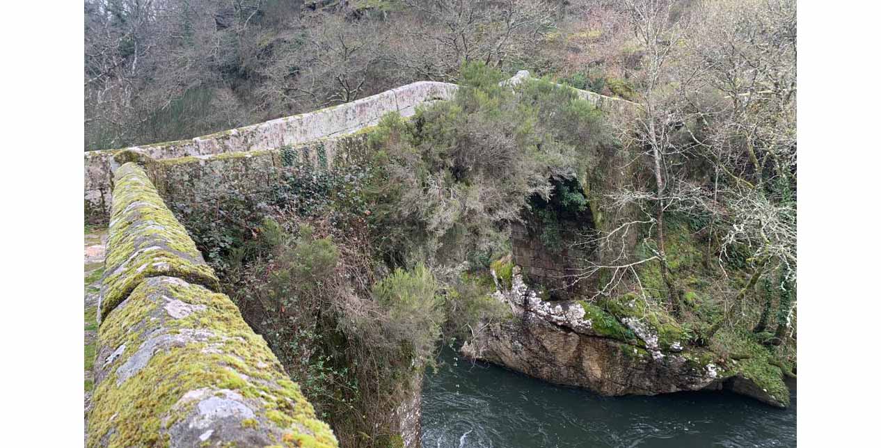 Silleda. Ponte Taboada, sobre el rio Deza. Une Lalìn y Silleda, es de la epoca medieval web